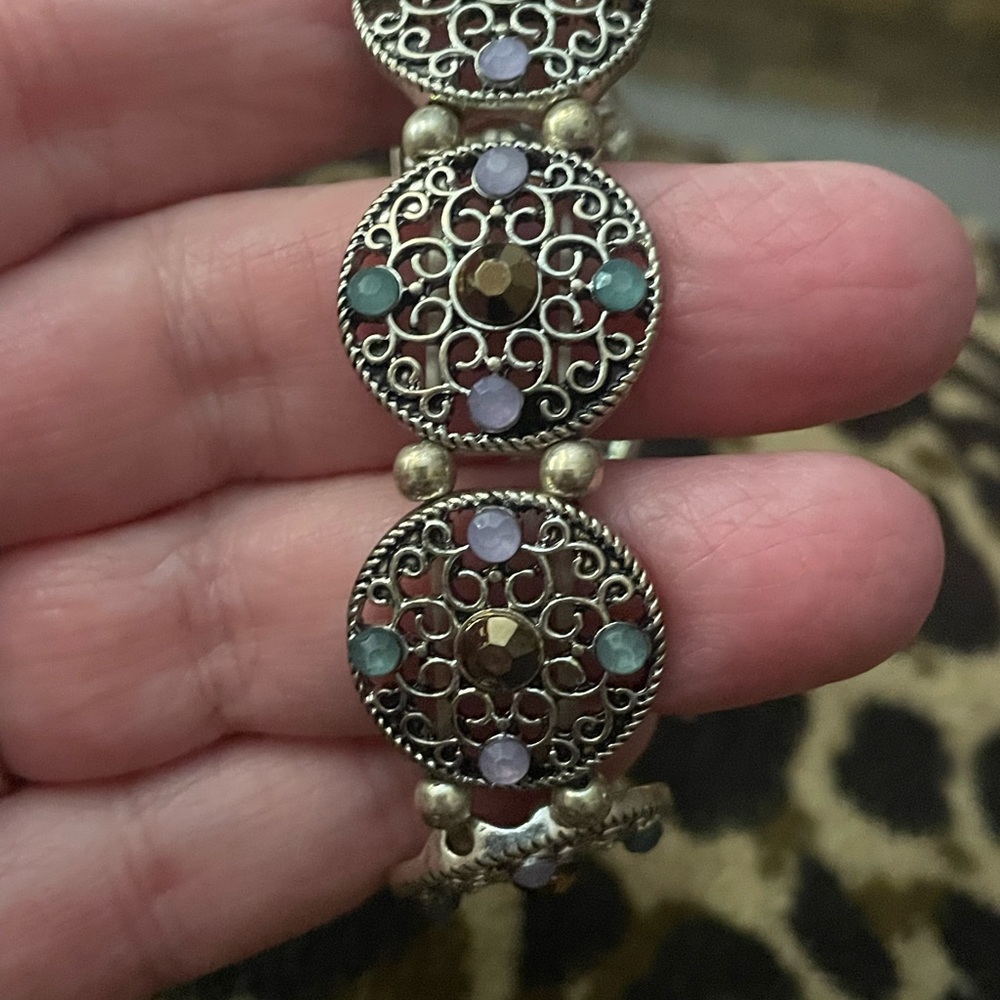 Vintage-Inspired Multicolor Filigree Disk Bracelet - Women Jewelry - Picture 3 of 4